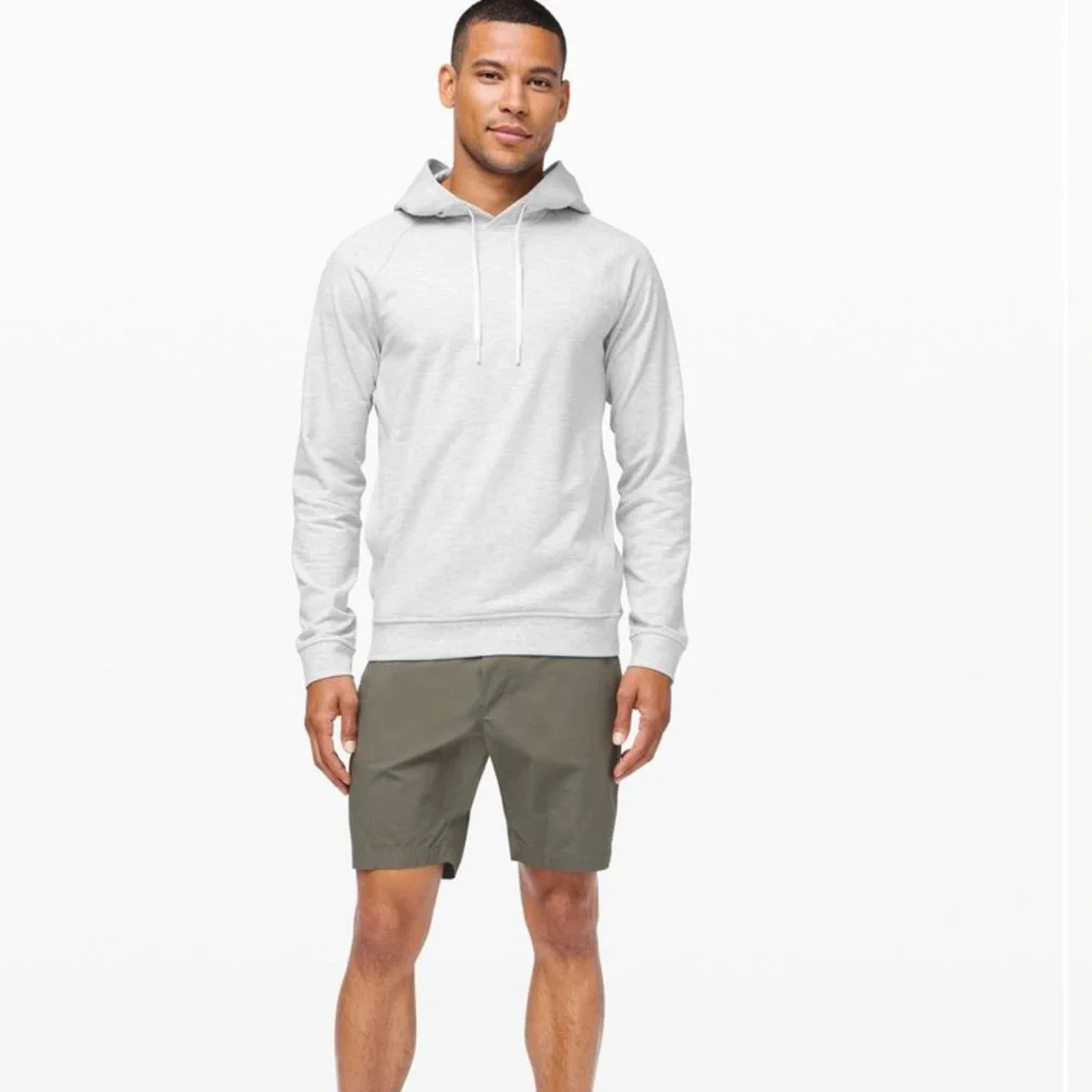 2024 Lululemon City Sweat Pullover Hoodie
Heathered Ultra Light Grey / Sea Salt - Picture 4 of 10